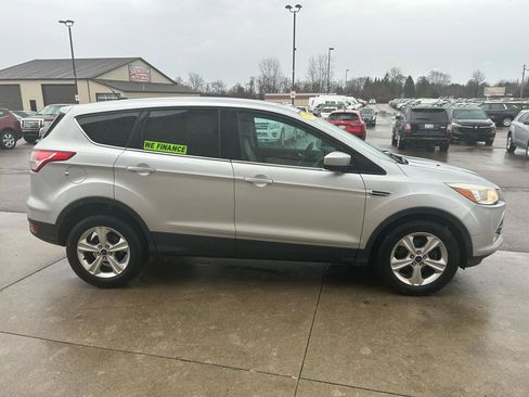 Used 2014 Ford Escape SE image 4