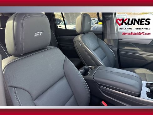 New 2025 Buick Enclave Sport Touring w/ Super Cruise Package image 44