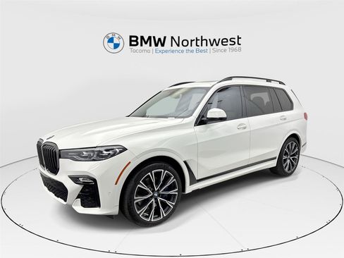 Used 2021 BMW X7 xDrive40i w/ M Sport Package AWD/4WD image 1