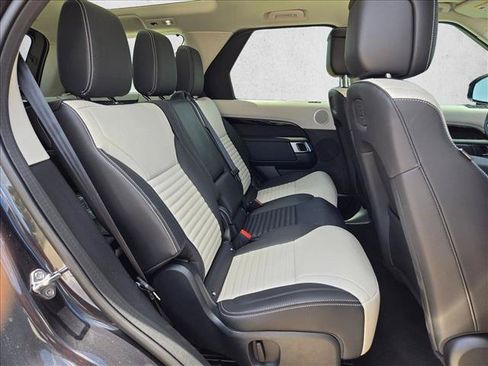 Used 2026 Land Rover Discovery S AWD/4WD image 21