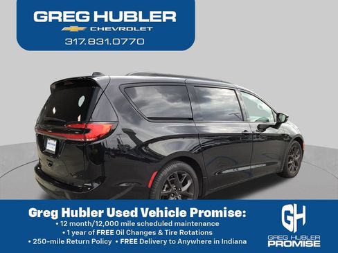 Used 2025 Chrysler Pacifica Limited FWD image 7