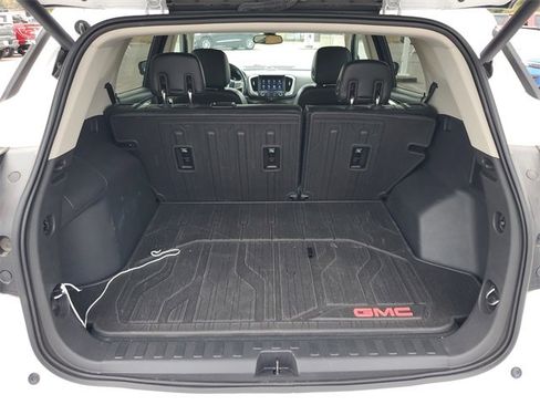 Used 2019 GMC Terrain SLT w/ Preferred Package image 29