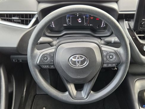 Used 2026 Toyota Corolla LE FWD image 15