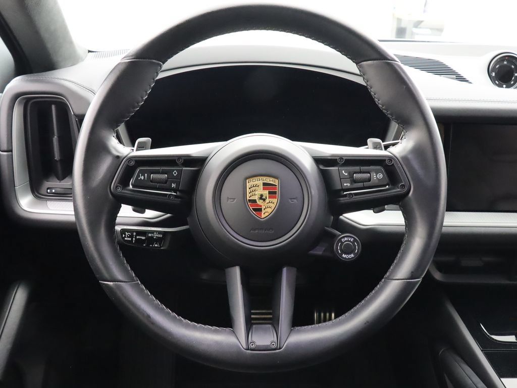 Used 2024 Porsche Cayenne Coupe w/ Premium Package Plus AWD/4WD image 17