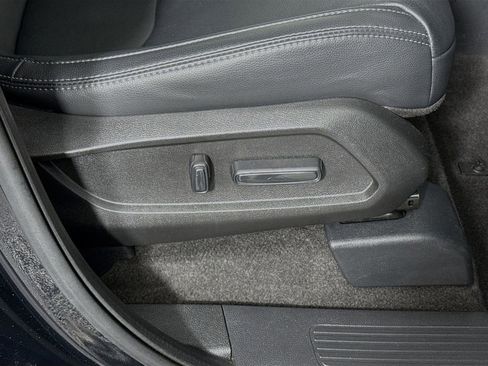 Used 2023 Honda Pilot Touring image 22