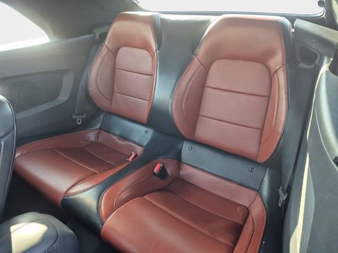 Used 2024 Ford Mustang Premium image 19