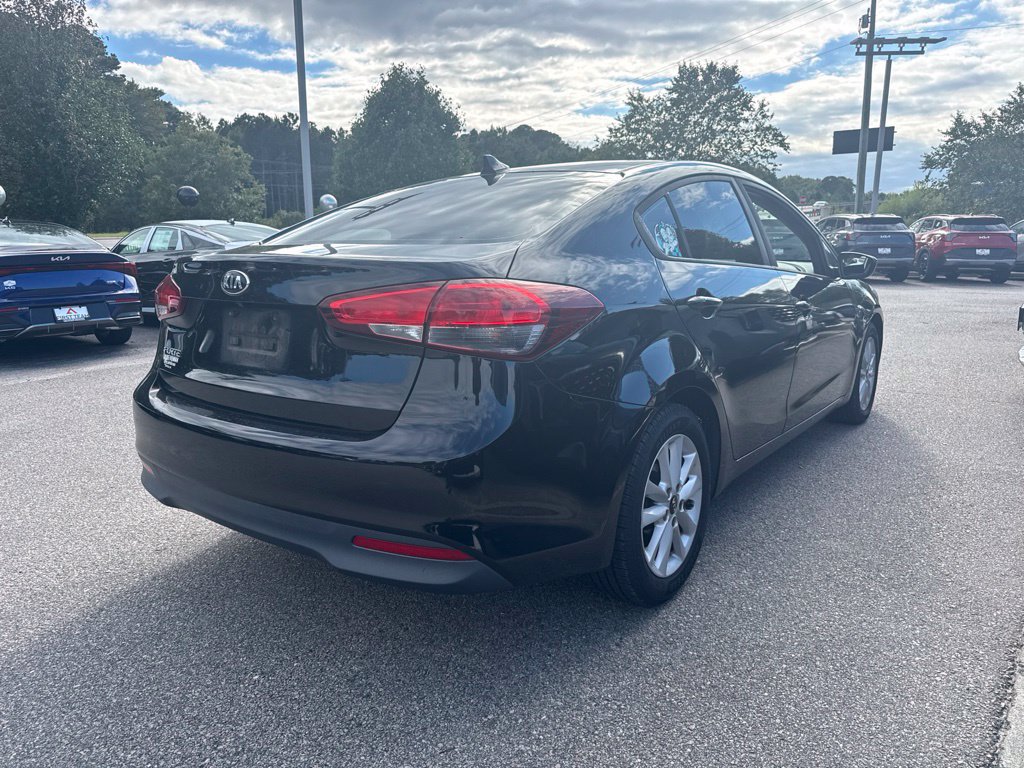 Used 2017 Kia Forte LX w/ LX Popular Package FWD image 5