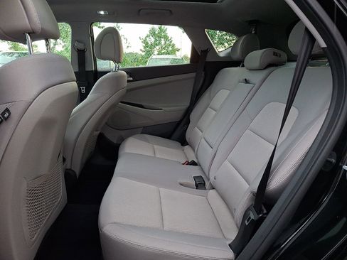Used 2018 Hyundai Tucson Value AWD/4WD image 10