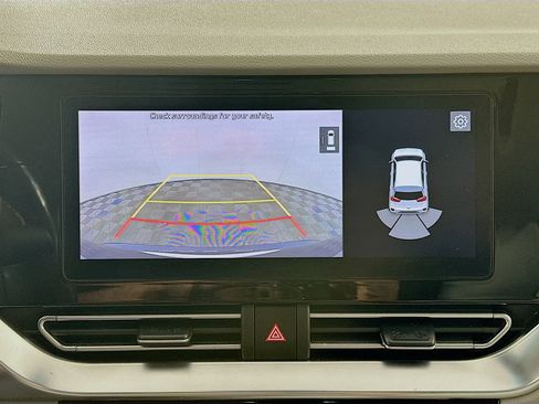 Used 2021 Kia Niro EX Premium image 23