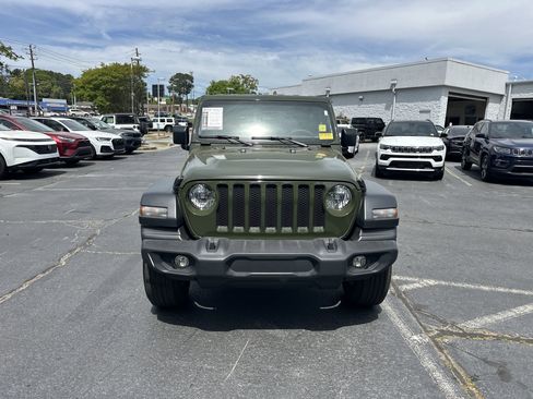 Used 2023 Jeep Wrangler Sport S AWD/4WD image 4