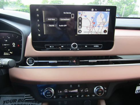 Used 2025 Mitsubishi Outlander SEL AWD/4WD image 23