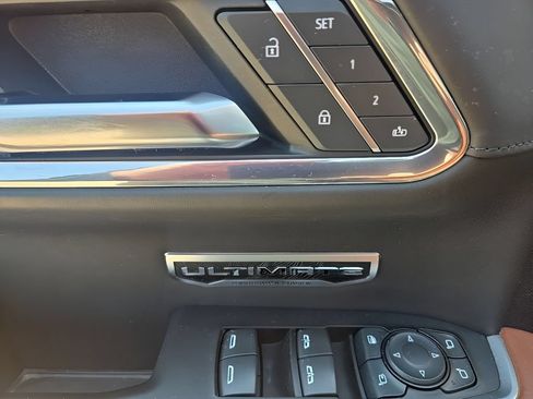 Used 2024 GMC Sierra 1500 Denali Ultimate AWD/4WD image 21
