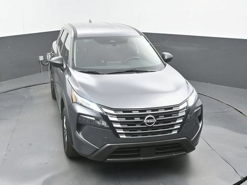 Used 2026 Nissan Rogue S FWD image 14