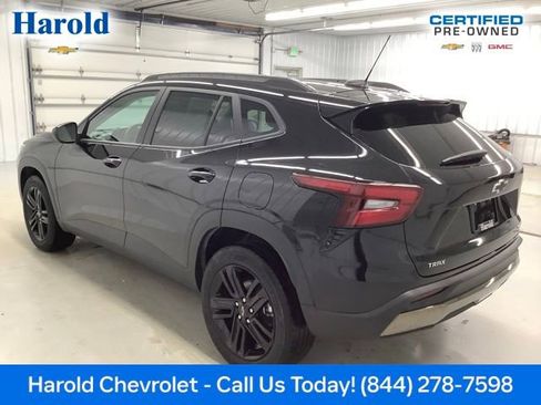 Certified 2025 Chevrolet Trax ACTIV FWD image 4
