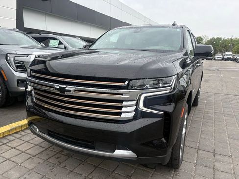 Used 2022 Chevrolet Tahoe High Country image 2