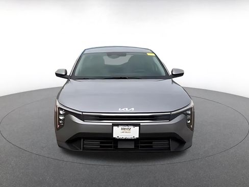 Used 2025 Kia K4 LXS image 3