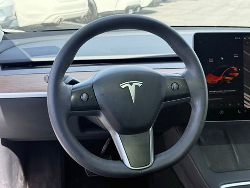 Used 2023 Tesla Model 3 Standard Range image 37