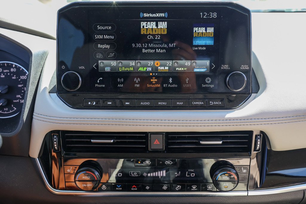 Used 2023 Nissan Rogue SL w/ SL Premium Package FWD image 30