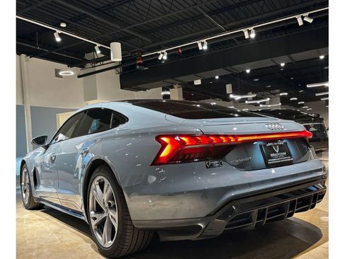 Used 2023 Audi e-tron GT Premium Plus image 18