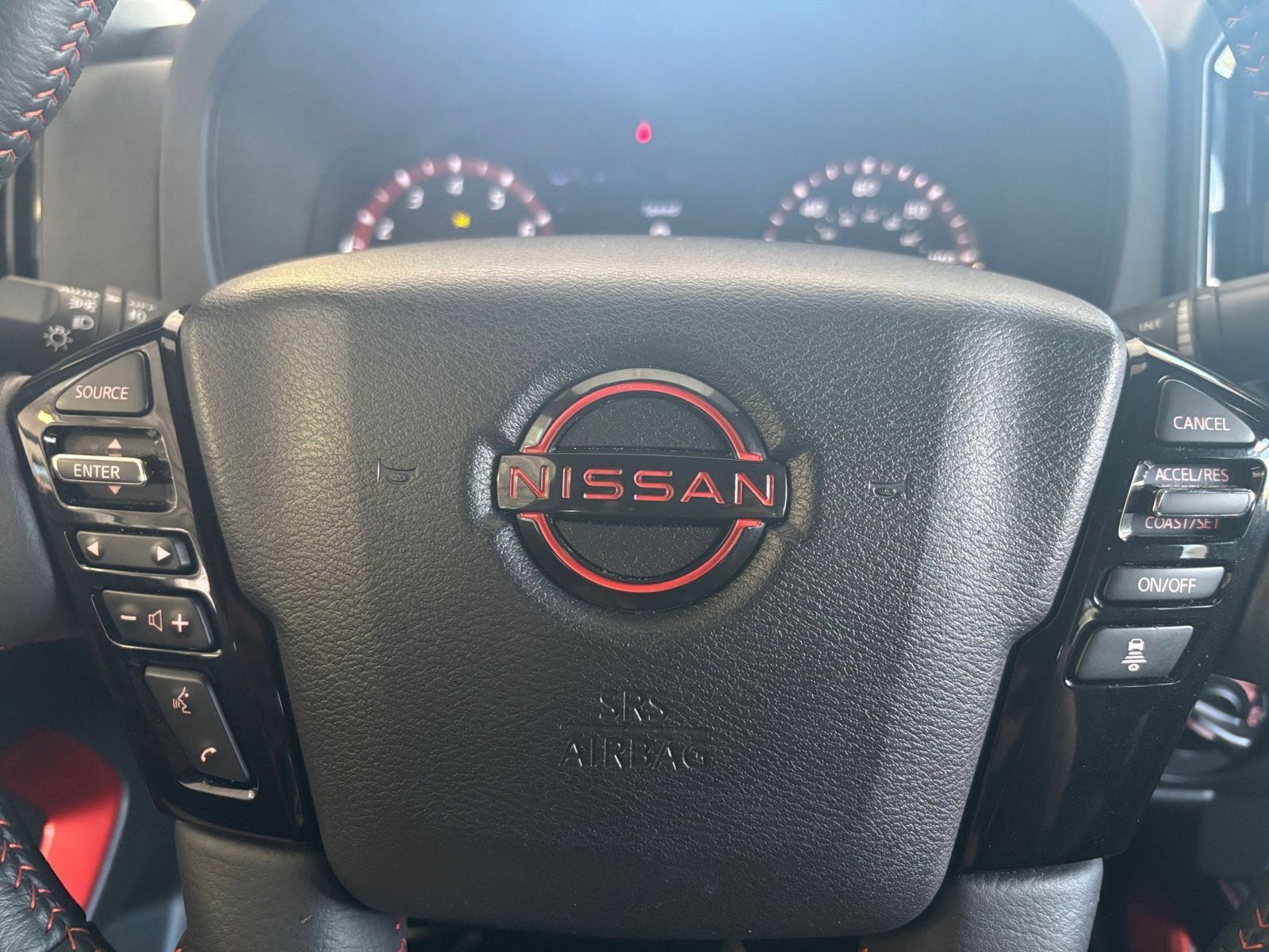 Used 2026 Nissan Frontier PRO-4X AWD/4WD image 28