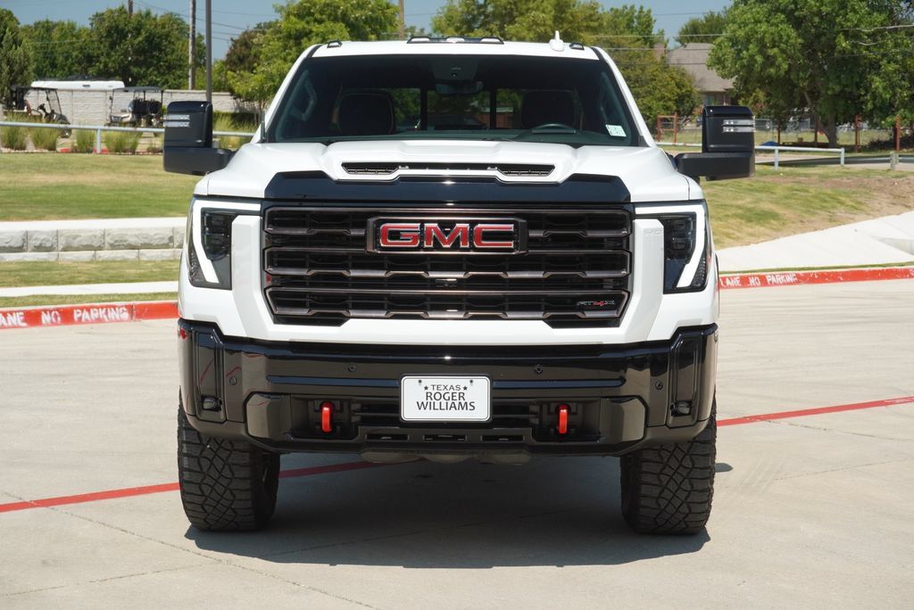 Used 2025 GMC Sierra 2500 AT4X AWD/4WD image 8