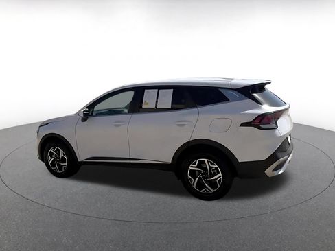 Used 2025 Kia Sportage LX FWD image 11