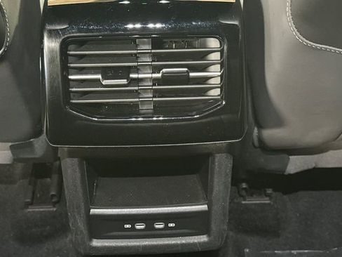 Certified 2023 Volkswagen ID.4 Pro image 16