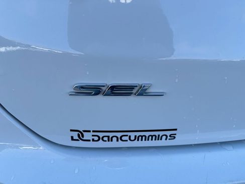 Certified 2024 Ford Edge SEL image 26