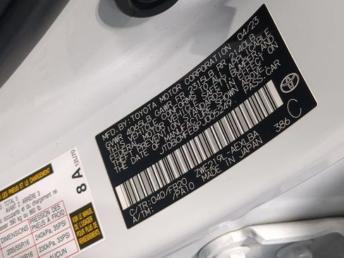 Used 2023 Toyota Corolla LE FWD image 37