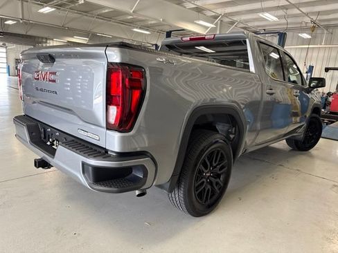 Used 2025 GMC Sierra 1500 Elevation AWD/4WD image 13