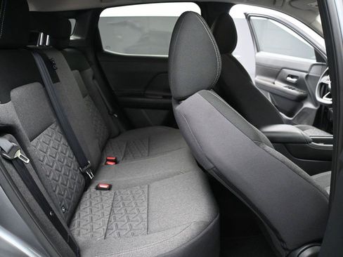 Certified 2025 Nissan Kicks SV AWD/4WD image 16