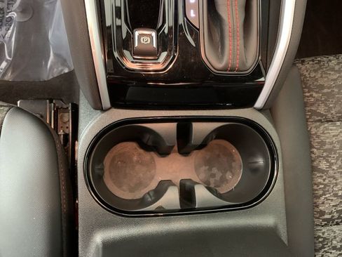 Used 2023 Chevrolet Colorado Z71 w/ Z71 Convenience Package 2 image 24