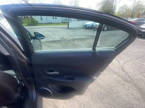 Used 2015 Chevrolet Cruze LTZ w/ Sun, Sound and Sport Package FWD image 23
