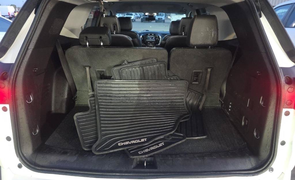 Used 2018 Chevrolet Traverse Premier FWD image 20