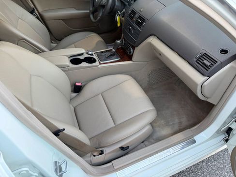 Used 2011 Mercedes-Benz C 300 Sedan image 25