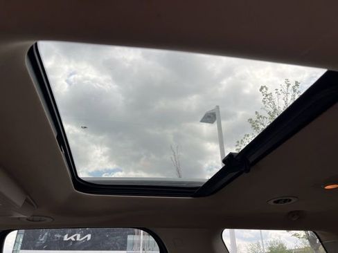 Used 2014 GMC Acadia Denali image 29