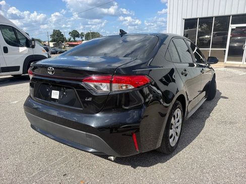 Used 2020 Toyota Corolla LE FWD image 7