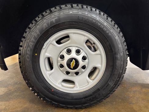 Used 2021 Chevrolet Silverado 2500 W/T w/ WT Convenience Package image 54