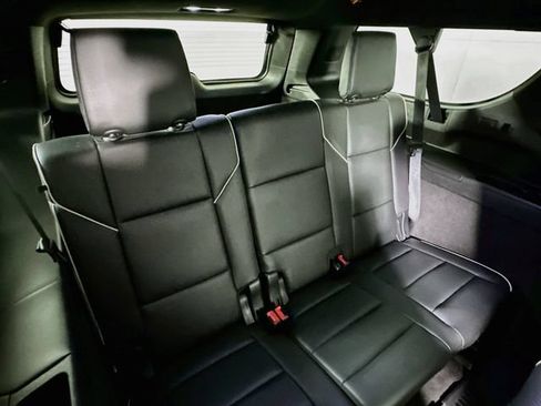 Used 2023 Cadillac Escalade ESV Sport w/ Touring Package AWD/4WD image 35