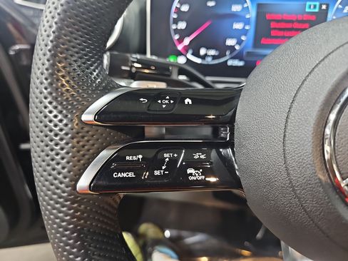 Used 2024 Mercedes-Benz C 300 Sedan image 18