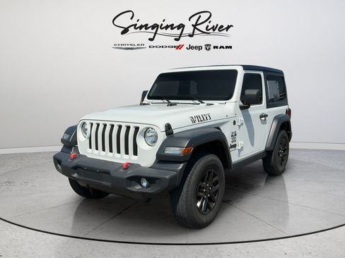 Used 2023 Jeep Wrangler Sport AWD/4WD image 3