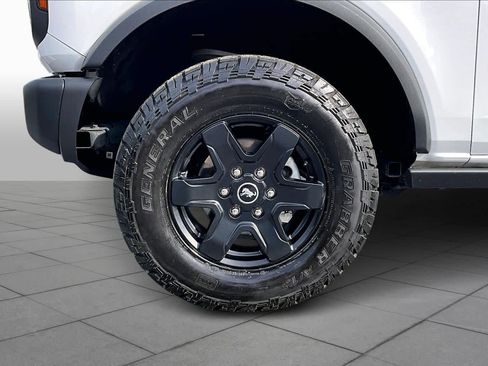 Used 2024 Ford Bronco Black Diamond image 10