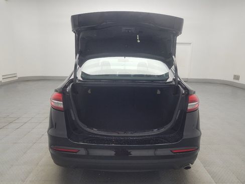 Used 2020 Ford Fusion SE FWD image 29
