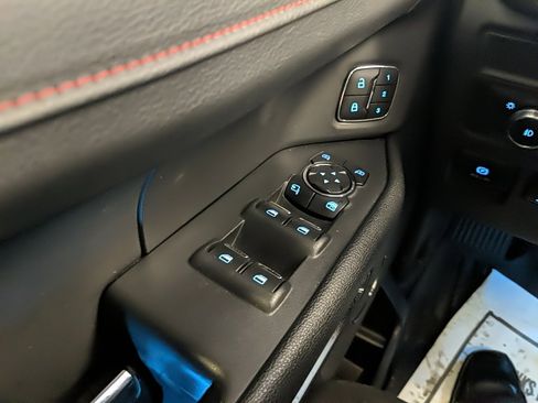 Used 2022 Ford Expedition Max Limited image 37