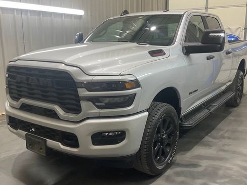 Used 2026 RAM 2500 Big Horn AWD/4WD image 3
