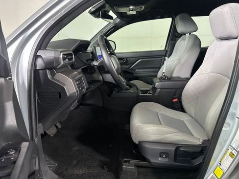 Used 2025 Toyota Tacoma SR5 RWD image 11