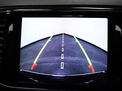 Used 2021 Jeep Grand Cherokee Limited w/ Luxury Group II image 30