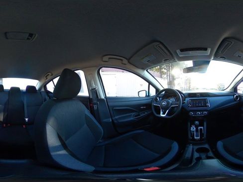 Used 2025 Nissan Versa SV image 40