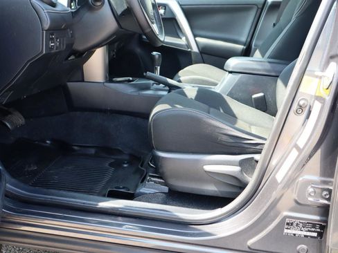 Used 2016 Toyota RAV4 XLE image 13
