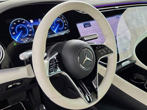 Certified 2024 Mercedes-Benz EQS 580 4MATIC Sedan image 25